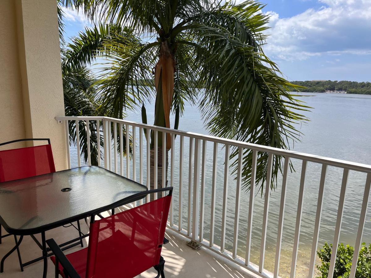 Oceanfront Luxury Condo! Mins To Beach! Rum Bar Next Door! St. Petersburg Exteriör bild